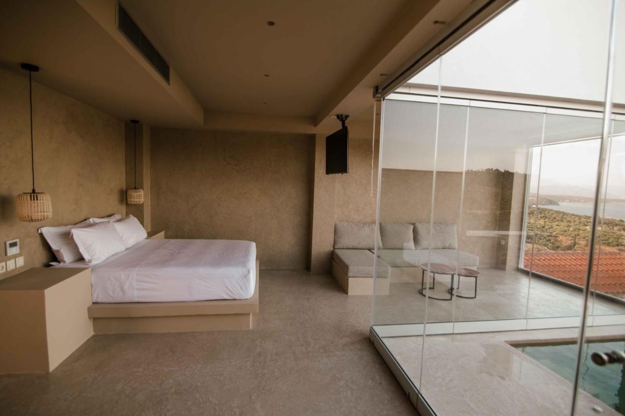 Mani Luxury Suites And Studios In Gytheio With Private Pools Eksteriør billede
