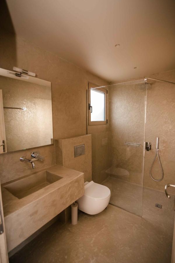 Mani Luxury Suites And Studios In Gytheio With Private Pools Eksteriør billede