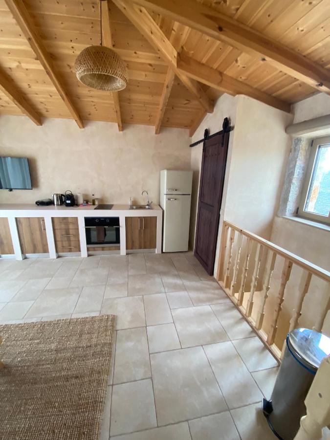 Mani Luxury Suites And Studios In Gytheio With Private Pools Eksteriør billede
