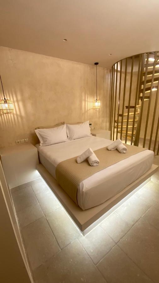 Mani Luxury Suites And Studios In Gytheio With Private Pools Eksteriør billede