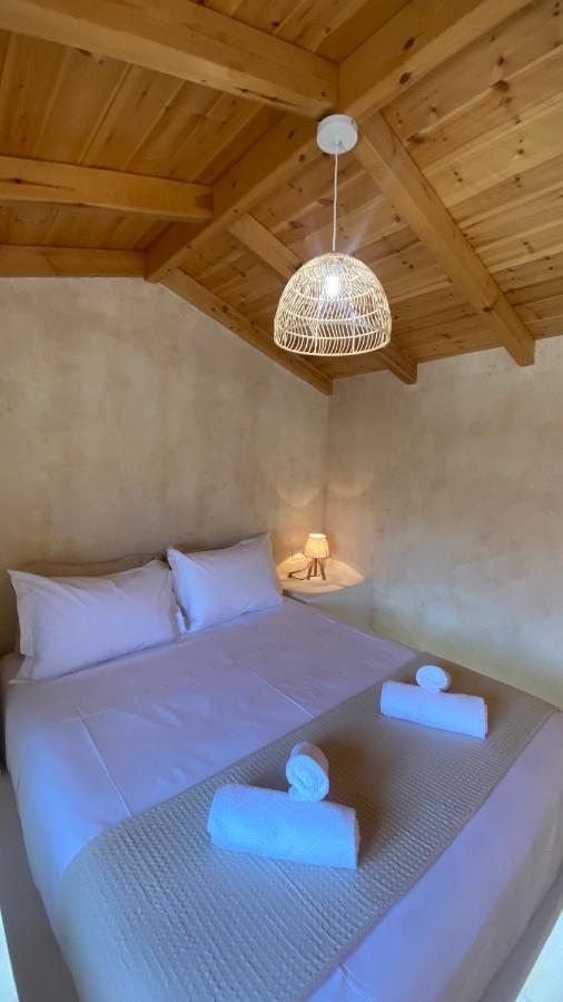 Mani Luxury Suites And Studios In Gytheio With Private Pools Eksteriør billede
